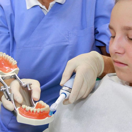 Kinder & Jugendliche - Zahnmedizin Schwabing Dr. Eva Markert