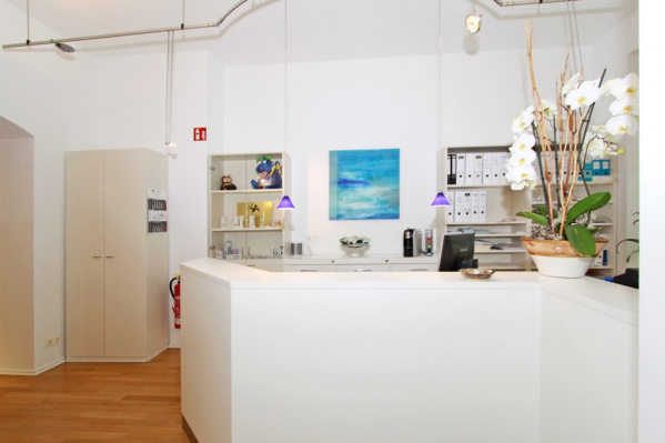 Zahnarzt Schwabing - Zahnmedizin Schwabing Zahnärztin Dr. Eva Markert - Ungererstrasse 44 München